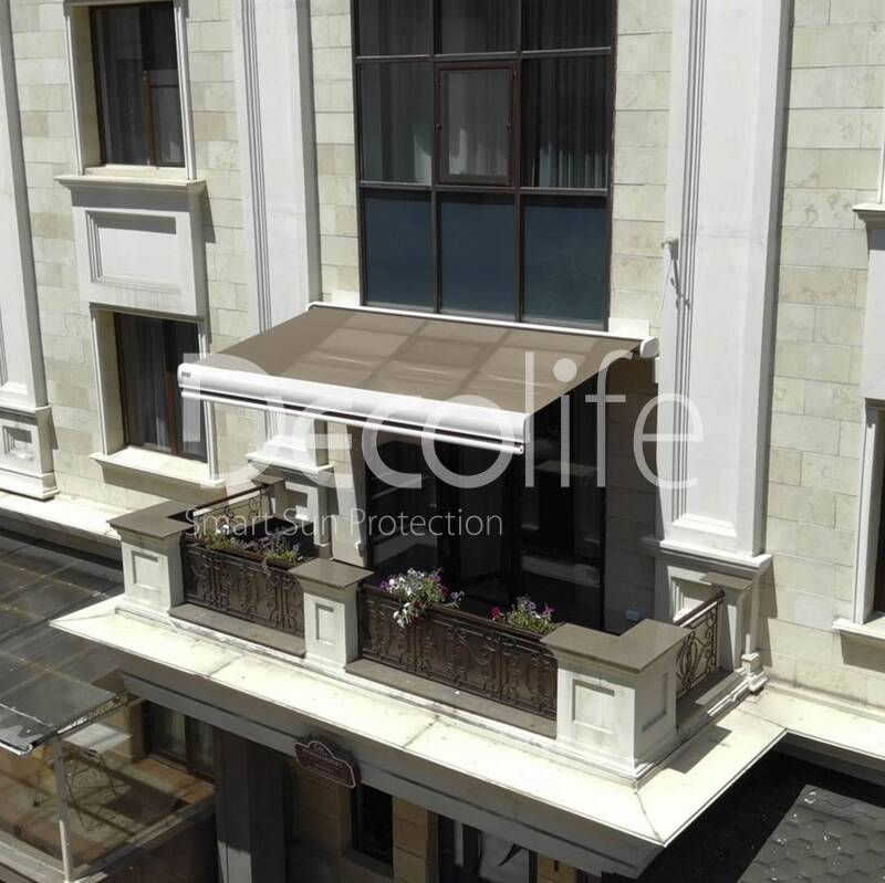 Cassette awning Decolife G700, implemented by partner ''TENT VERTEX'' - 