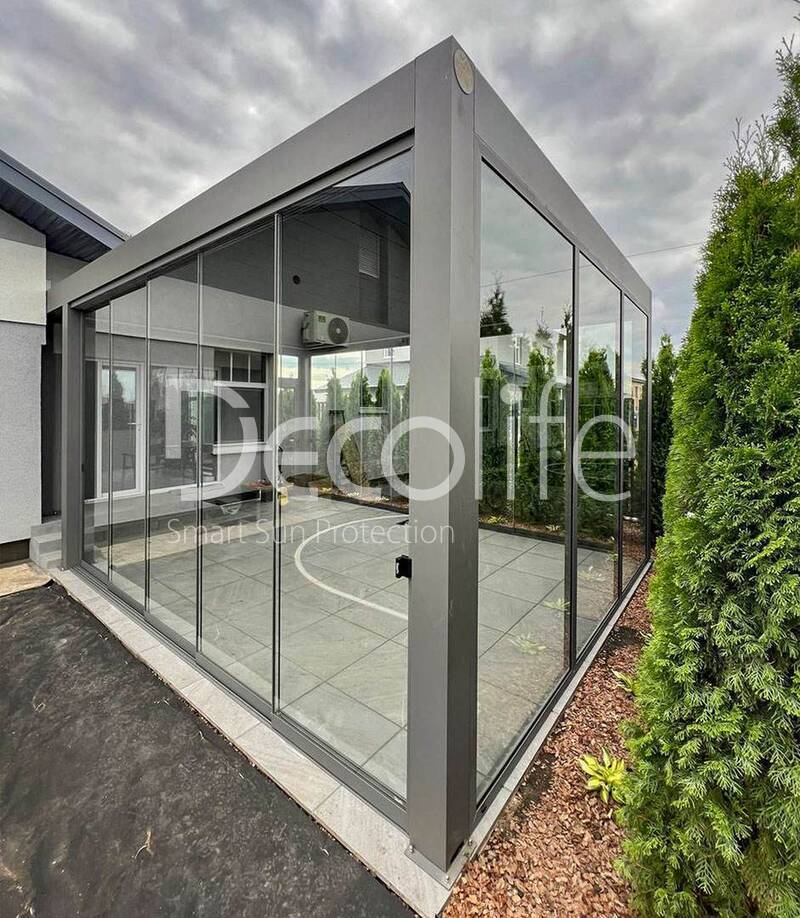 Pergola Decolife B700-25C + sliding glazing S200 + entrance door and fixed glazing FW84, - object was realized by partner @markizaqueen - 
