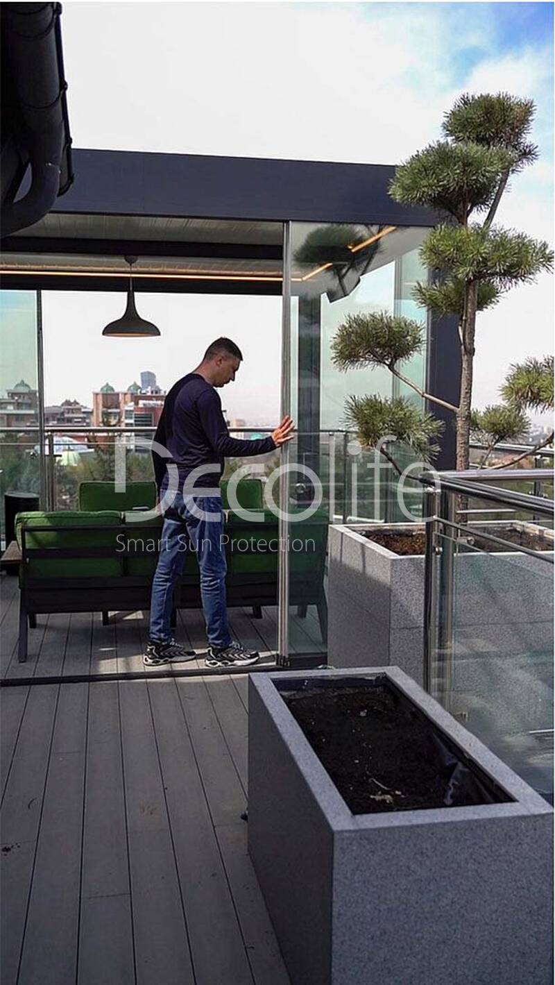 Pergola Decolife B600 PIR+ Sliding glazing S100, implemented by partner ''TENT VERTEX'' - 