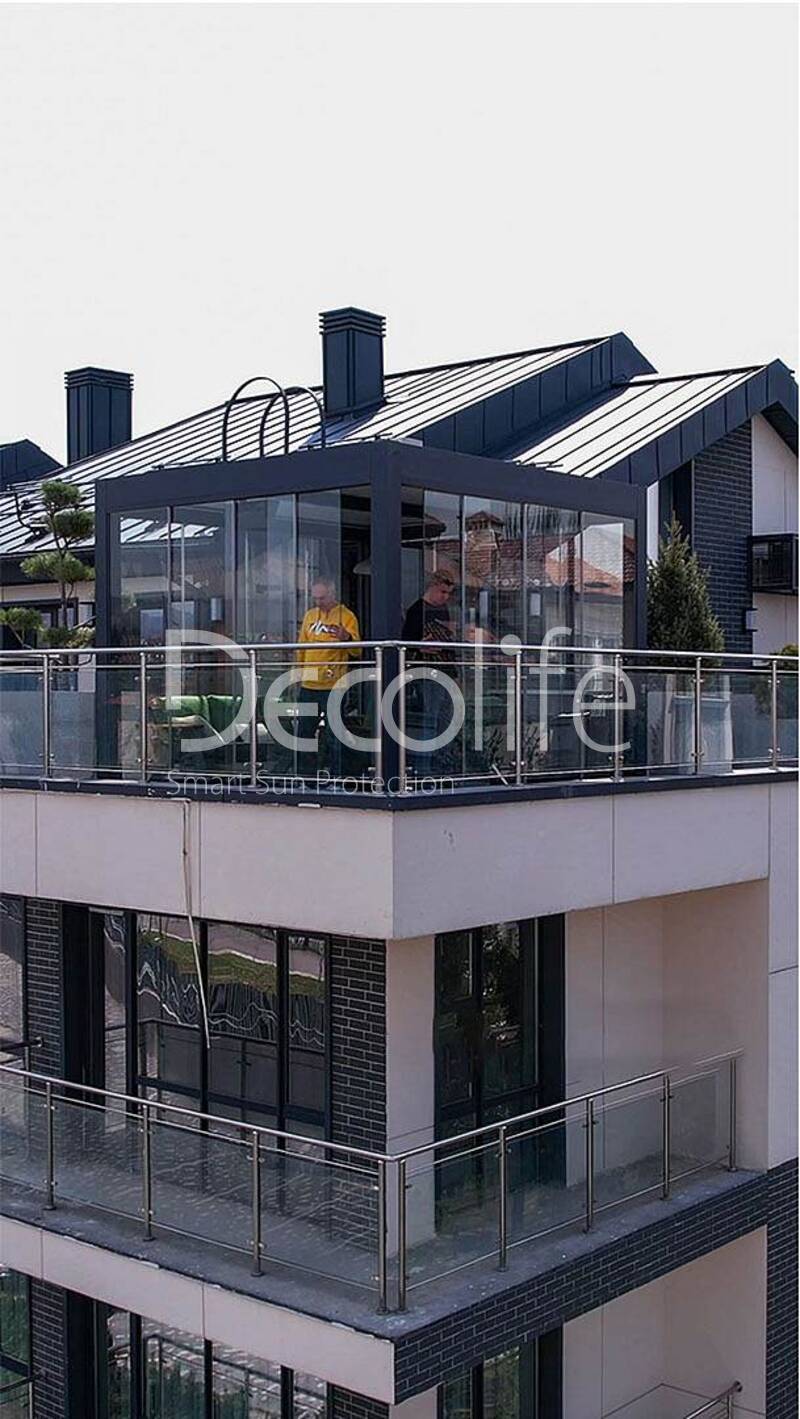 Pergola Decolife B600 PIR+ Sliding glazing S100, implemented by partner ''TENT VERTEX'' - 