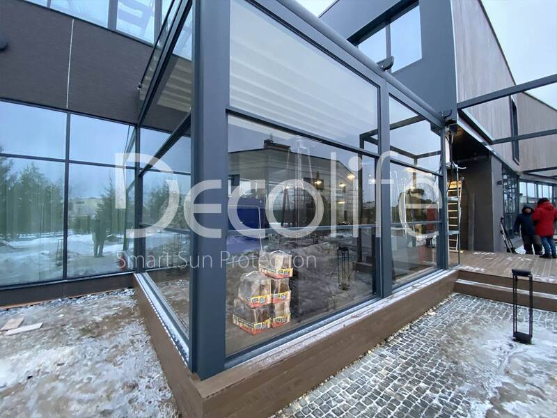 Pergola awning Decolife Project Light + Lifting glazin W500 - implemented by partner ''Lux Terras'' - 