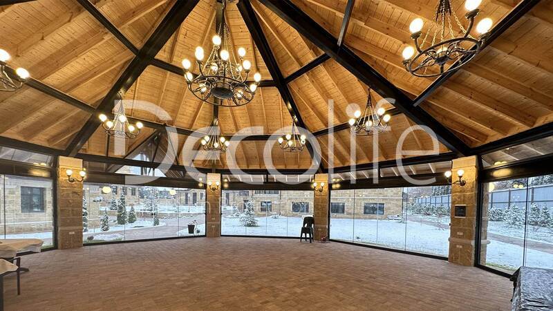 Sliding glazing Decolife S200, implemented by partner Lux Terras - 