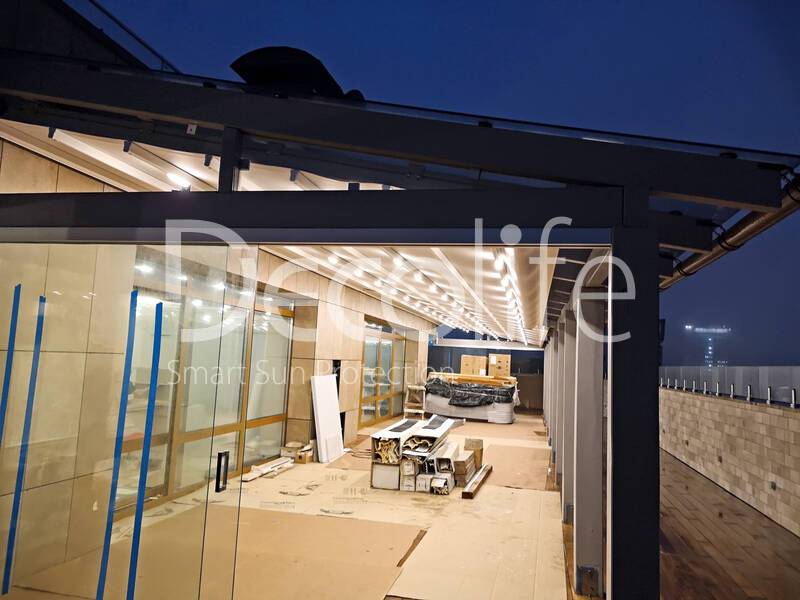 Sliding awning Decolife Vario  Project Light - 