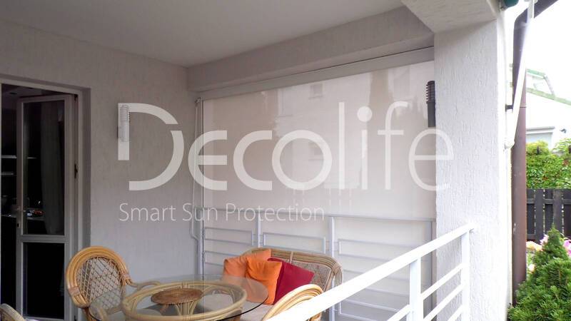 Showcase awning Decolife G400 and Vertical system Zip 100 for the terrace - 