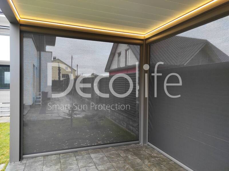 Pergola Decolife B700-25C and vertical systems Zip 130 - 