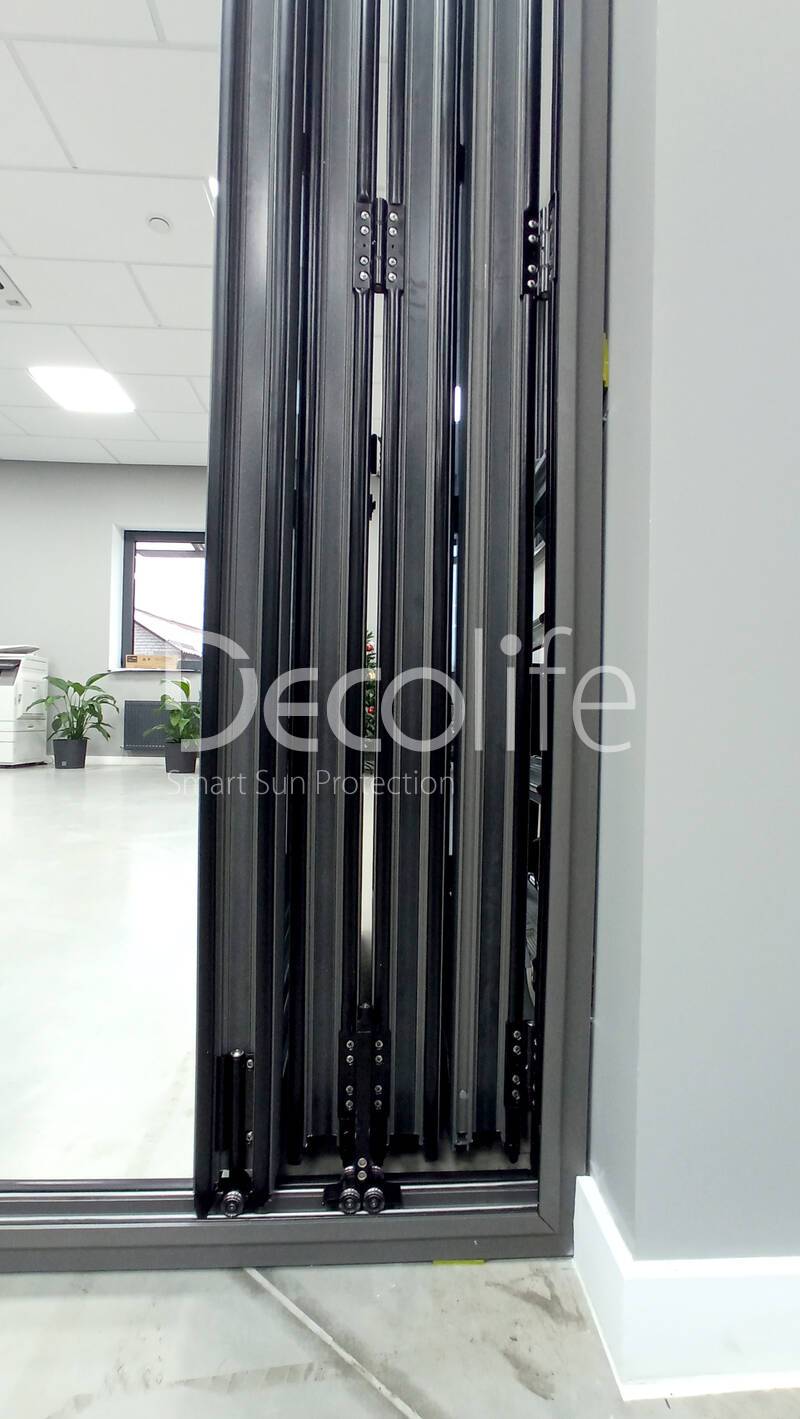 Panoramic folding doors accordion Decolife BF77 with thermal breaks (warm series) - 
