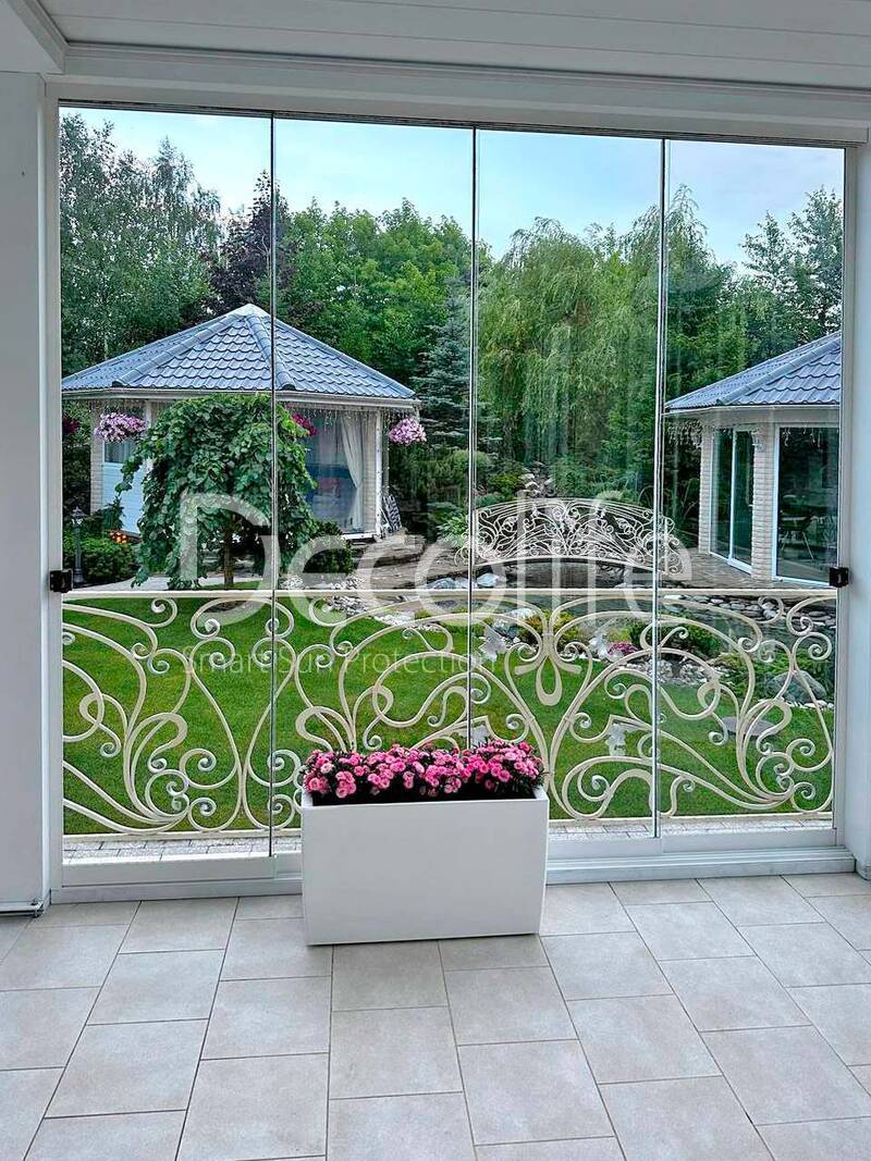 Pergola Decolife B700-20S + Sliding glazing S150 - 