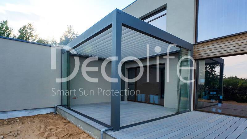 Pergola Decolife B700-20S + Sliding frameless glazing S100 - 