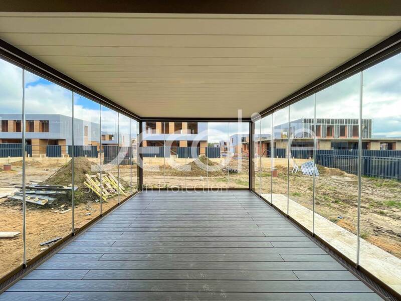 Pergola bioclimatic Decolife B500-20P + Sliding glazing S100 - 