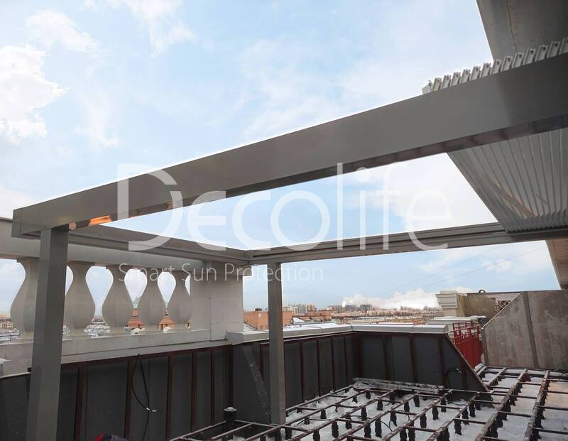 Bioclimatic pergola Decolife И700-25С with sliding slats - 
