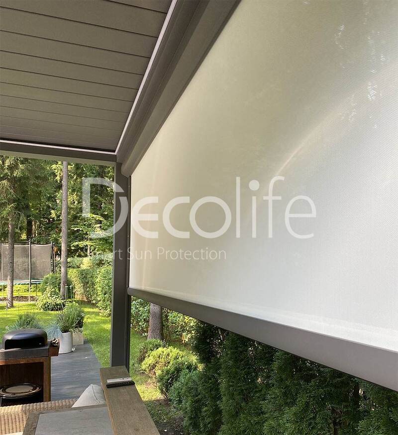 Pergola Decolife Bioclimatic B700-25C + vertical systems ZIP130
, implemented by partner ''Lux Terras'' - 