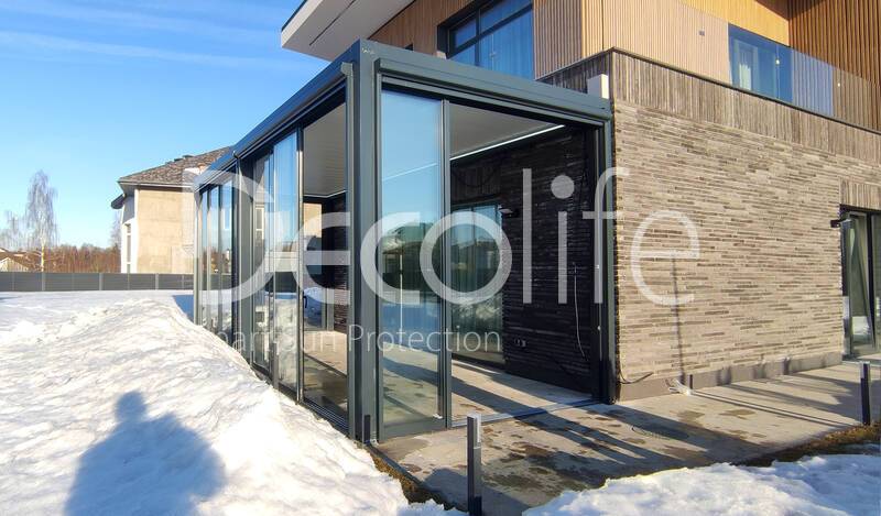 Pergola Bioclimatic Decolife B700-25C + Sliding glazing S500 + Vertical Zip system 100 - 