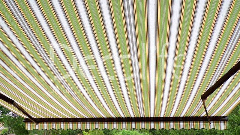 Awnings Decolife G220 for a country terrace - 