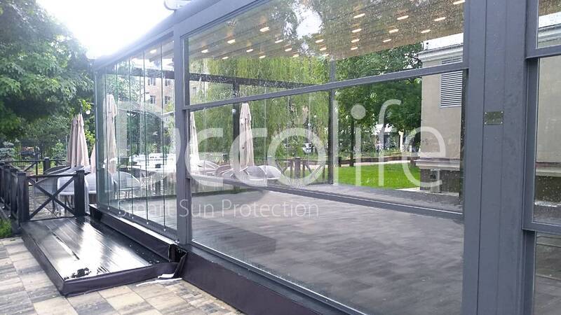 Pergola Decolife Basic & Pro New with frameless S100 and guillotine W500 glazing  - 
