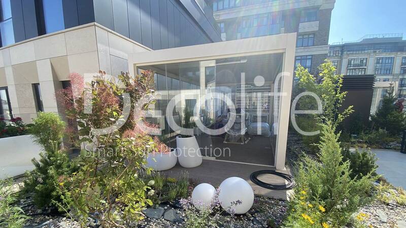 Pergola Decolife Bioclimatic B500-20C + Sliding glazing S100 + Facade blinds FZ44
, implemented by partner ''Lux Terras'' - 