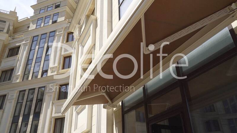 Cassette awning Decolife G700, implemented by partner ''TENT VERTEX'' - 