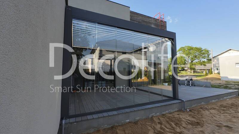 Pergola Decolife B700-20S + Sliding frameless glazing S100 - 