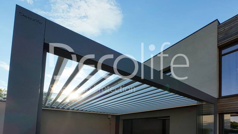 Pergola Decolife B700-20S + Sliding frameless glazing S100 - 