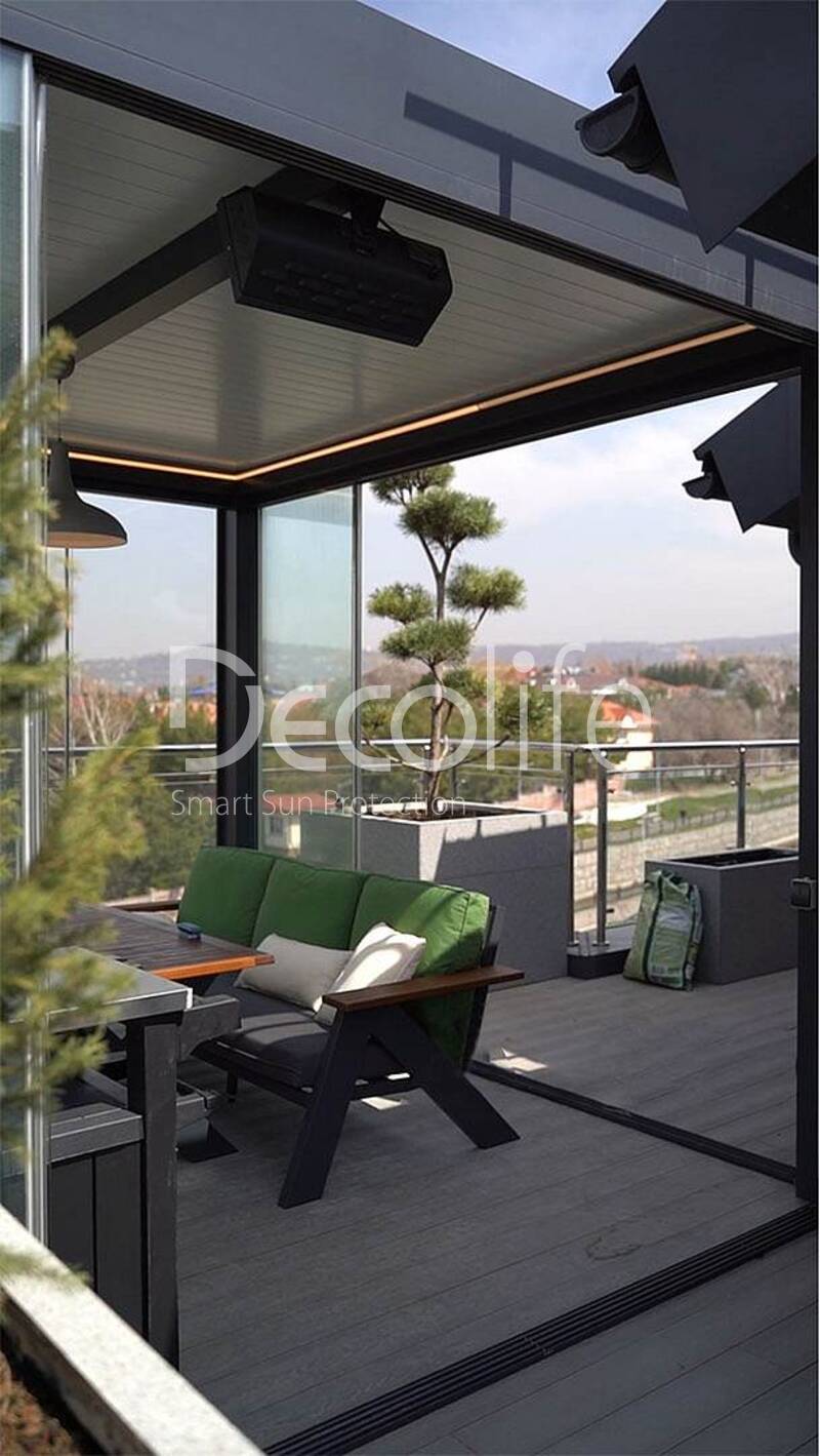 Pergola Decolife B600 PIR+ Sliding glazing S100, implemented by partner ''TENT VERTEX'' - 